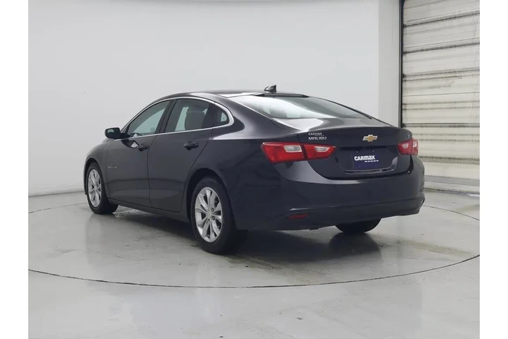 $17998 : Chevrolet Malibu 2023 LT 4dr image 2