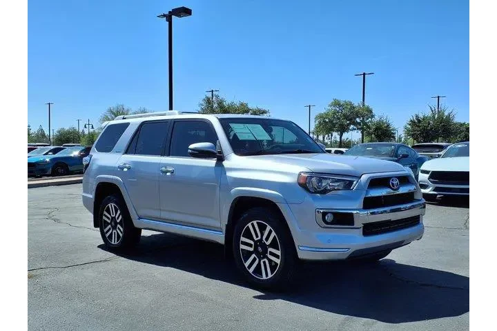 $35798 : Toyota 4Runner 2019 4x4 SR5 image 8