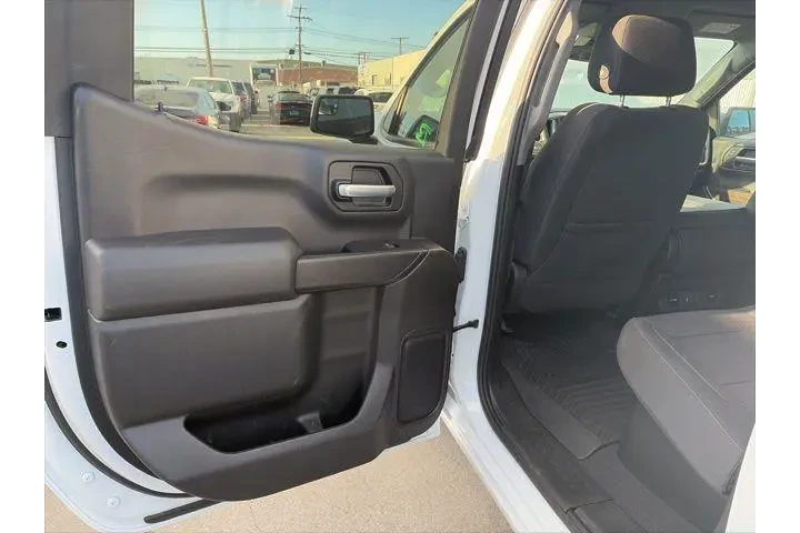 $33900 : Chevrolet Silverado 1500 202 image 7