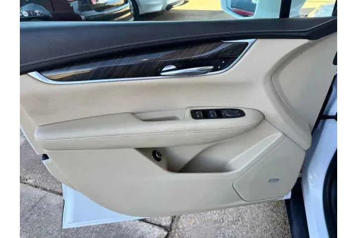 $11900 : Cadillac XT5 2017 4dr SUV image 9