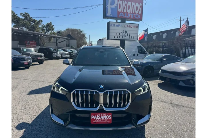 2023 BMW X1 xDrive28i image 2