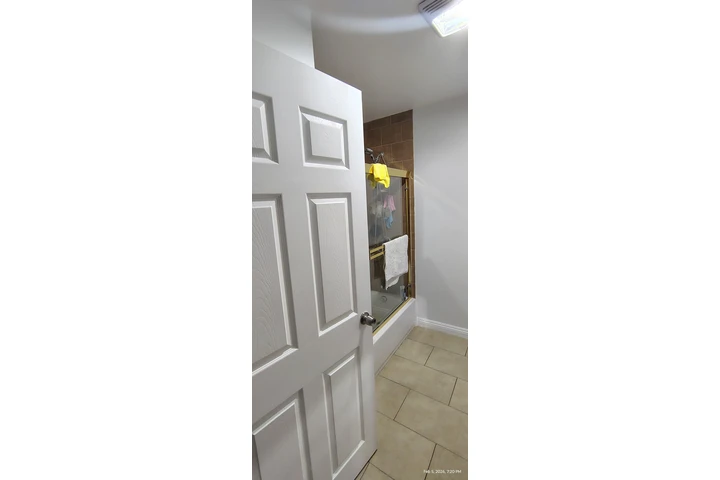 $900 : Se renta recamara image 9