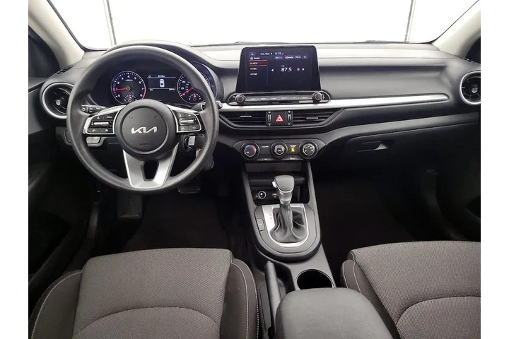 $17998 : Kia Forte 2024 LXS 4dr Sedan image 9