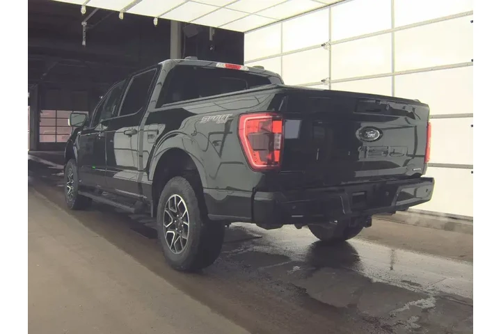 $35999 : Ford F-150 2023 4x4 XLT 4dr image 8