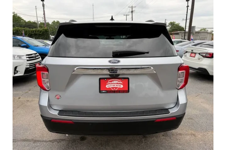 $22999 : 2022 Explorer XLT image 8