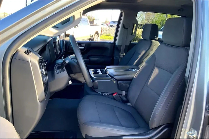 $18445 : Chevrolet Silverado 1500 202 image 8