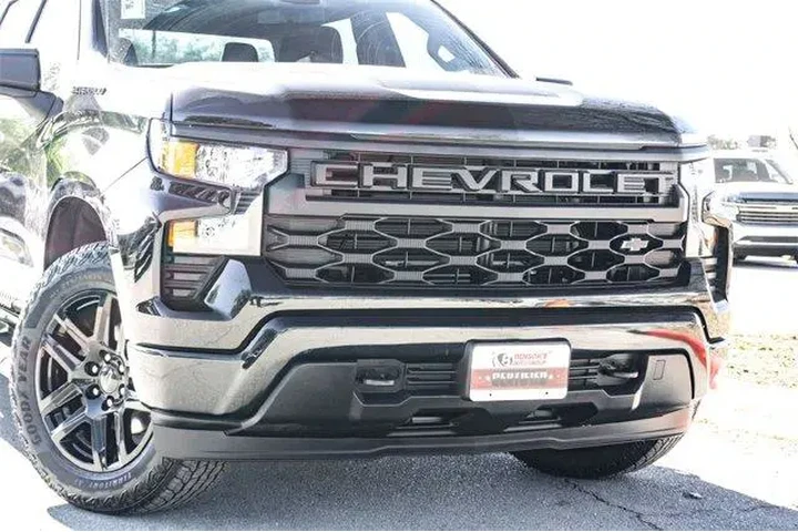 $33815 : Chevrolet Silverado 1500 202 image 3