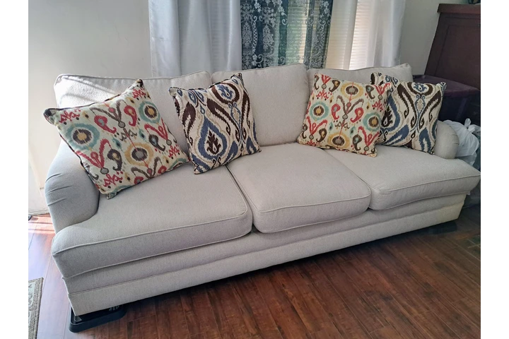 $299 : ComoNuevo Sofa Sala BonitoDeco image 2