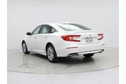 $25998 : Honda Accord 2020 LX 4dr Sed thumbnail