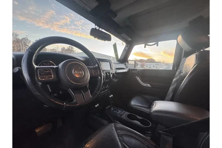 $10999 : 2013 Wrangler Unlimited Sahara image 6