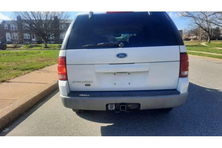 $3495 : 2002 Explorer XLT image 9