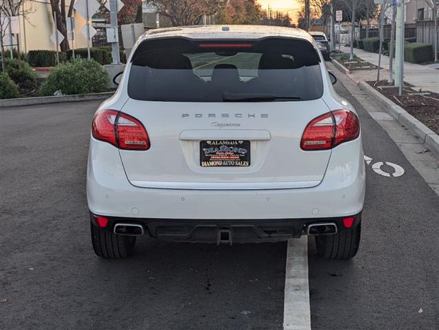 $13988 : 2013 Cayenne Diesel image 7