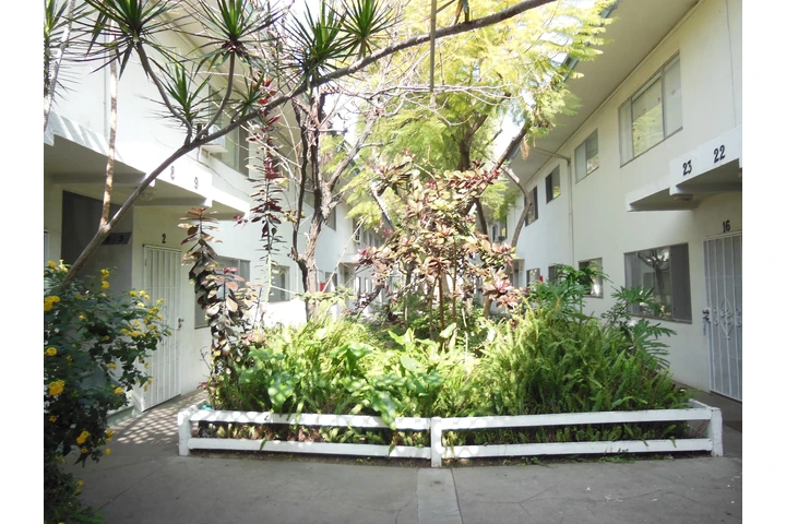 $2200 : Apartamento en Cudahy image 6