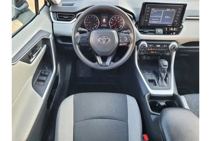 $24488 : Toyota RAV4 2021 AWD XLE 4dr image 7