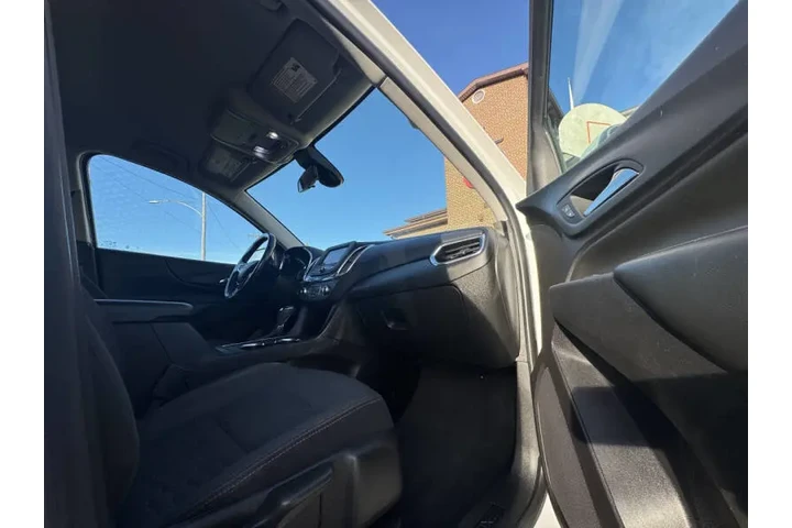 $13999 : 2020 Equinox LT image 10