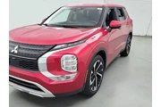 $23998 : Mitsubishi Outlander 2024 SE thumbnail