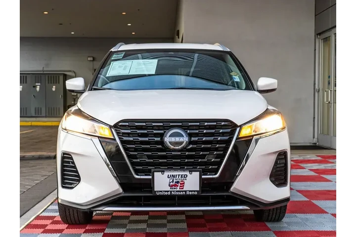$16288 : Nissan Kicks 2023 SV 4dr Cro image 7