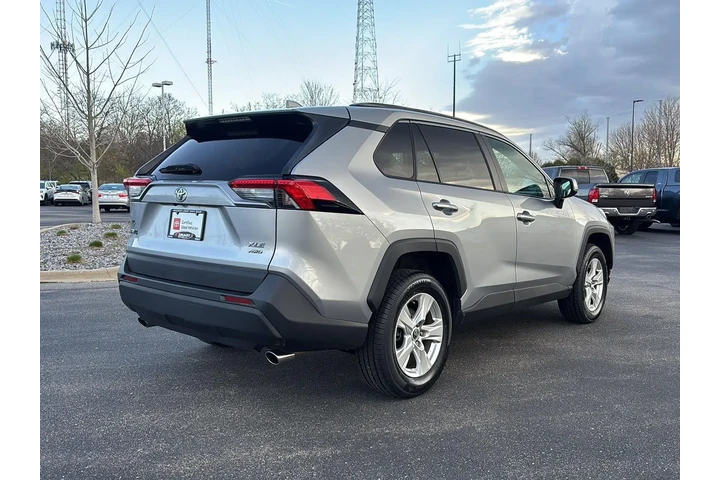$23888 : Silver Certified 2020 RAV4 XLE image 9