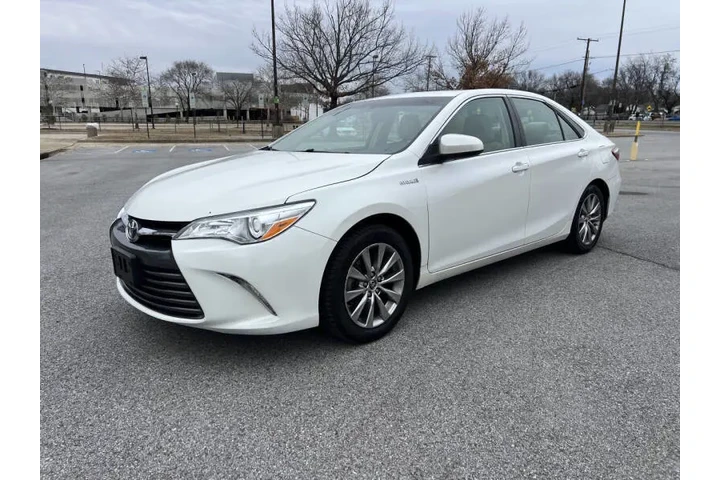 $10900 : 2015 Camry Hybrid XLE image 3