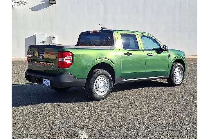 $28955 : Ford Maverick 2025 AWD XL 4d image 9