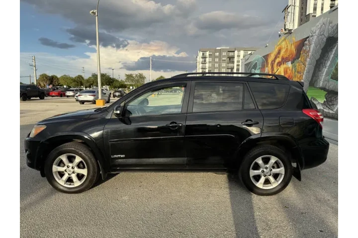 $5995 : 2009 RAV4 Limited image 9
