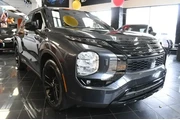 $29995 : Mitsubishi Outlander 2024 AW thumbnail
