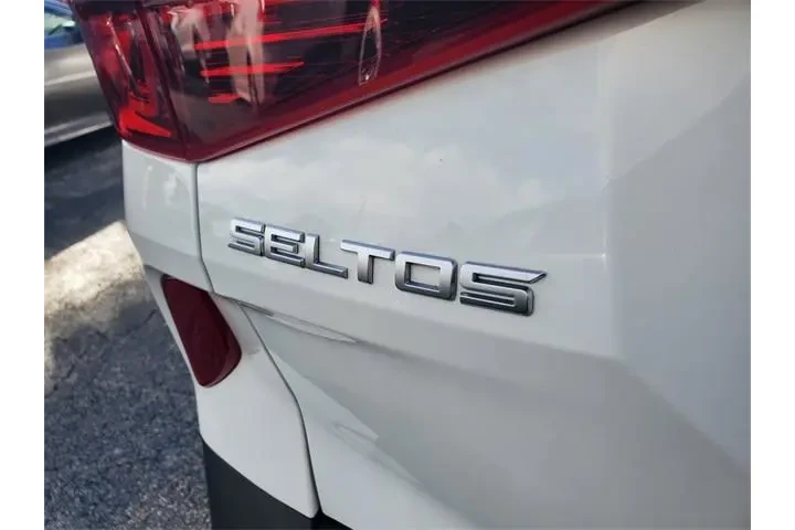 $16990 : Kia Seltos 2022 AWD SX 4dr S image 5