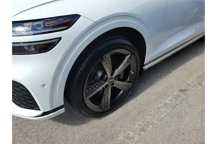 $34990 : Genesis GV70 2023 AWD 2.5T S image 4