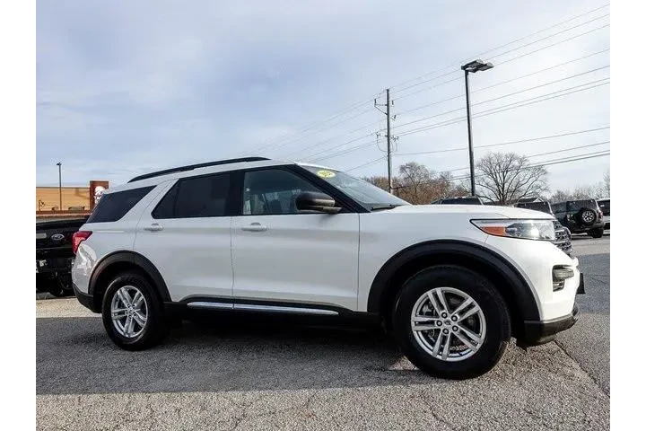 $15776 : Ford Explorer 2020 AWD XLT 4 image 8