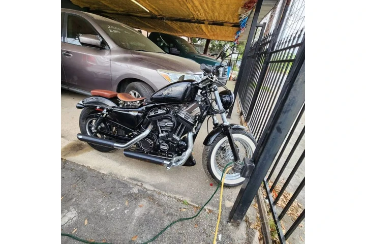 $7500 : 2014 HARLEY-DAVIDSON XL1200 F image 9