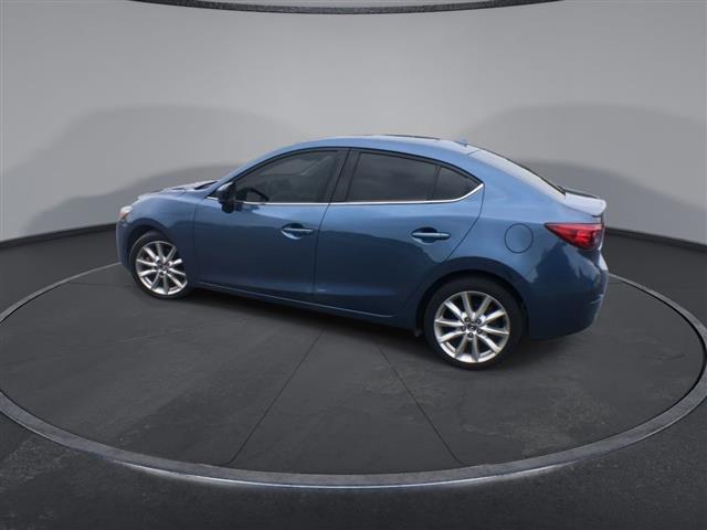 $11000 : PRE-OWNED 2017 MAZDA3 4-DOOR image 6