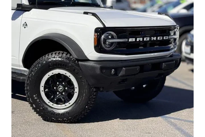 $38921 : Ford Bronco 2022 4x4 Base Ad image 3