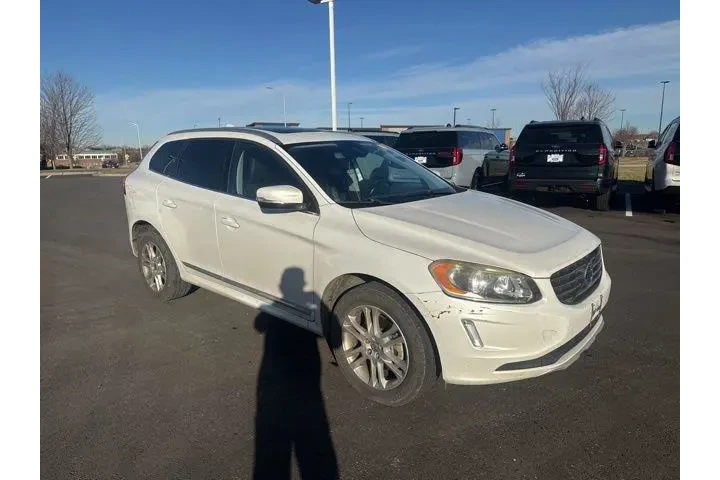 $10000 : Volvo XC60 2016 AWD T5 Premi image 1