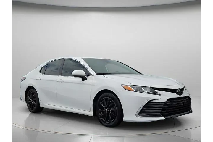 $22691 : Toyota Camry 2022 LE 4dr Sed image 9