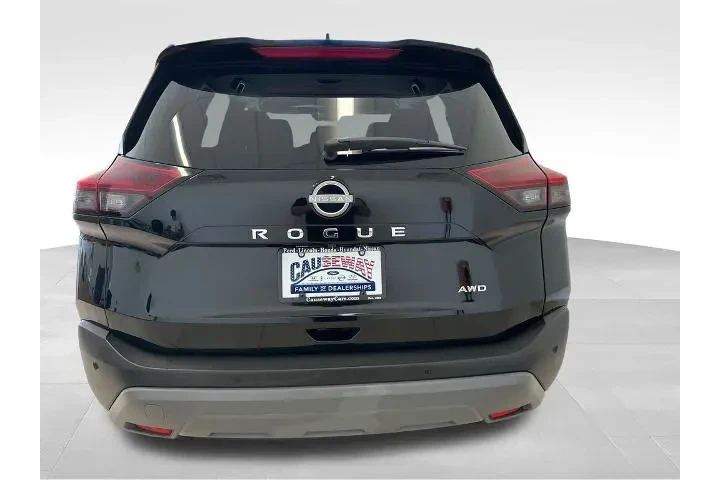 $26987 : Nissan Rogue 2023 AWD S 4dr image 6