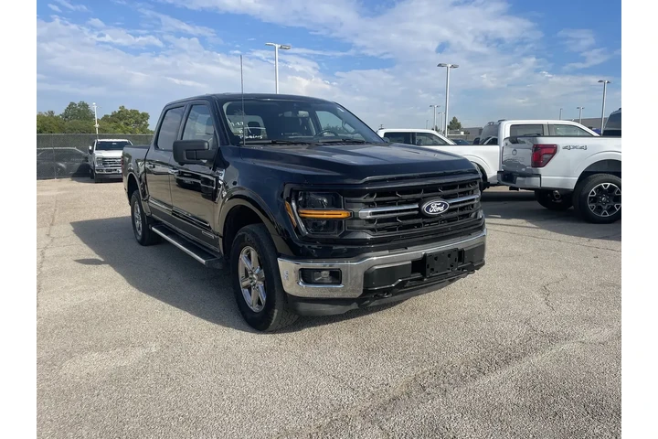 $39059 : Ford F-150 2024 4x4 XLT 4dr image 2