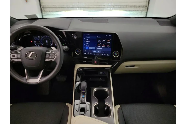 $36998 : Lexus NX 250 2024 4dr Crosso image 9