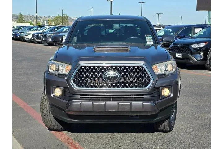 $31998 : Toyota Tacoma 2019 4x2 TRD S image 3