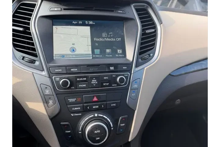 $13166 : Hyundai SANTA FE Sport 2017 image 9