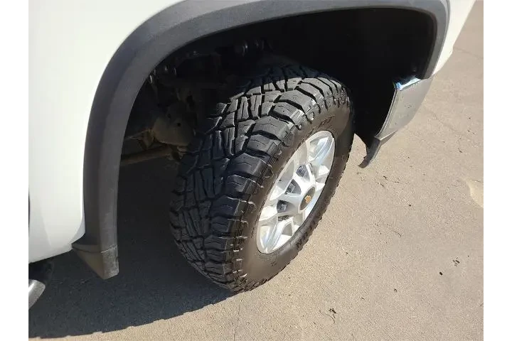 $39115 : Chevrolet Silverado 2500HD 2 image 7