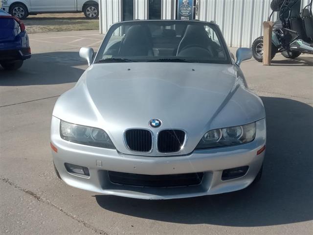 $10998 : 2002 Z3 image 2