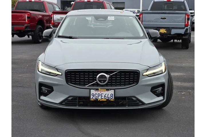 $28990 : Volvo S60 2024 AWD B5 Plus D image 3