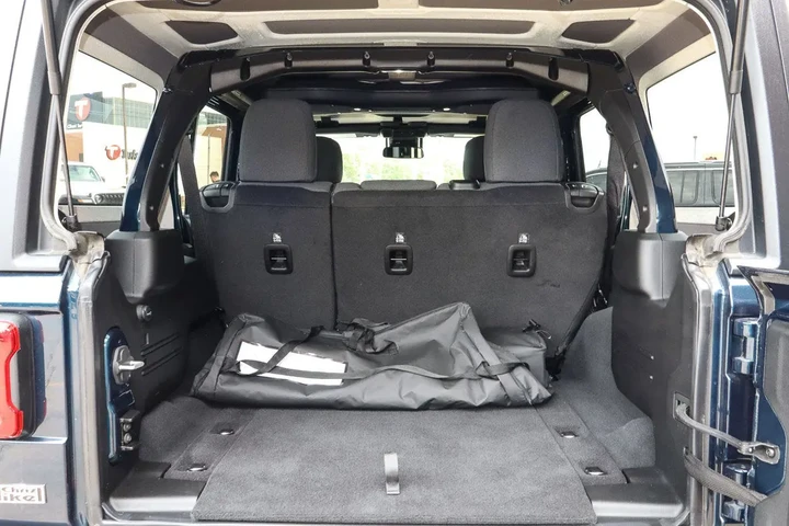 $44587 : 2025 Wrangler Rubicon 4 Door image 9