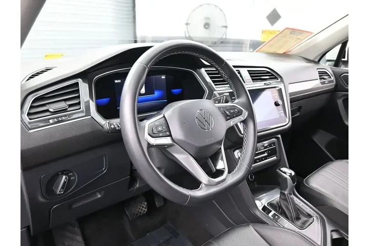 $17991 : Volkswagen Tiguan 2022 SE 4d image 10