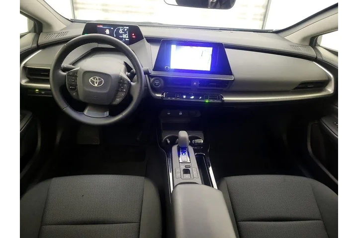 $29998 : Toyota Prius 2024 LE 4dr Hat image 9