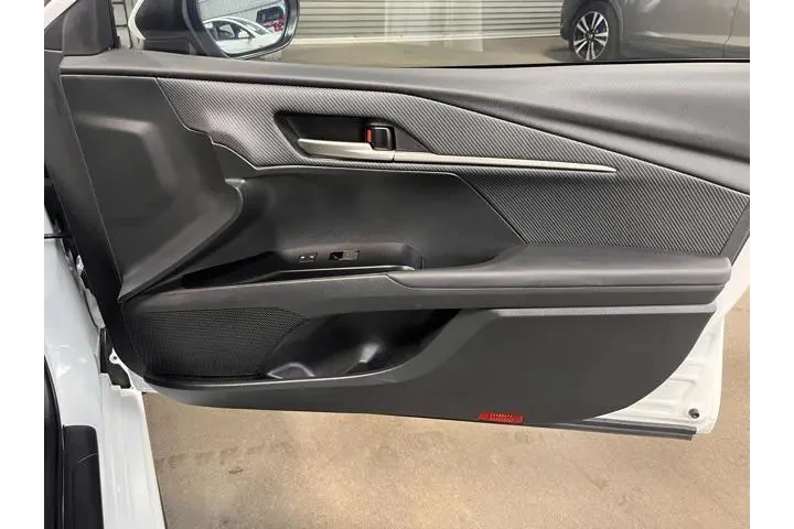 $29571 : Toyota Camry 2025 SE 4dr Sed image 9