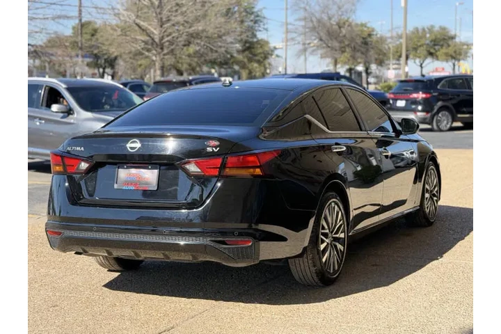$21499 : 2023 Altima 2.5 SV image 9