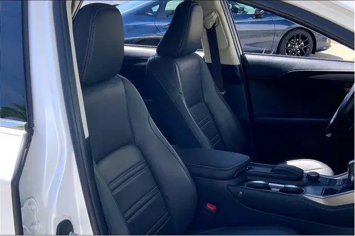 $14985 : Lexus NX 200t 2017 4dr Cross image 7