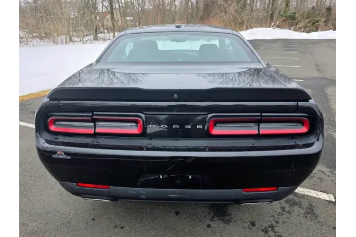 $26900 : 2023 Challenger SXT image 9