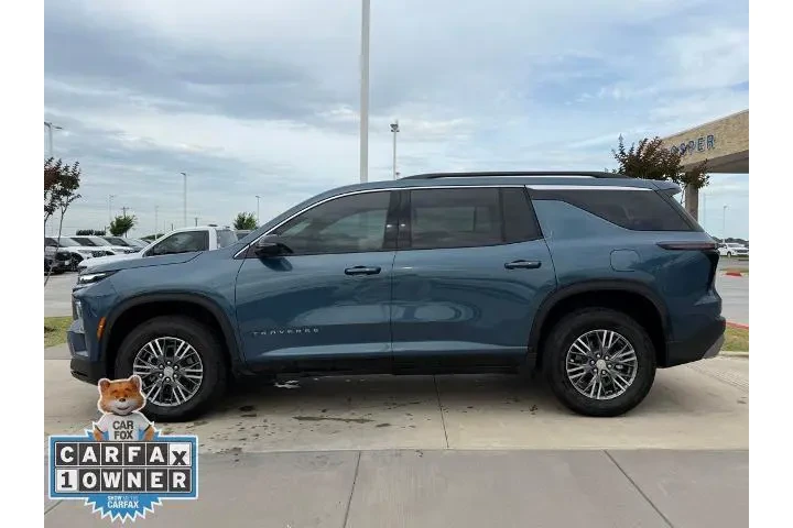 $39995 : Chevrolet Traverse 2026 LT 4 image 9